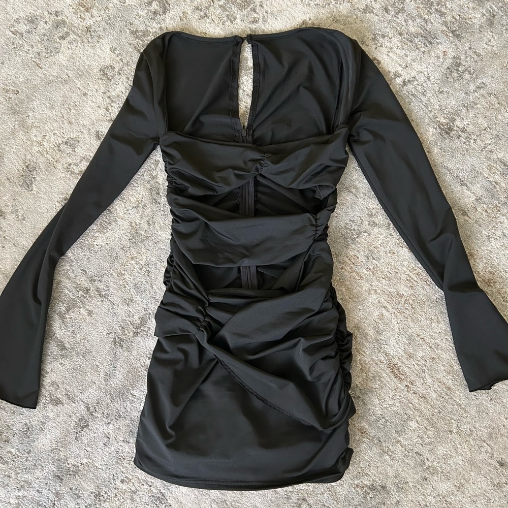 Black long sleeve cut out bodycon dress